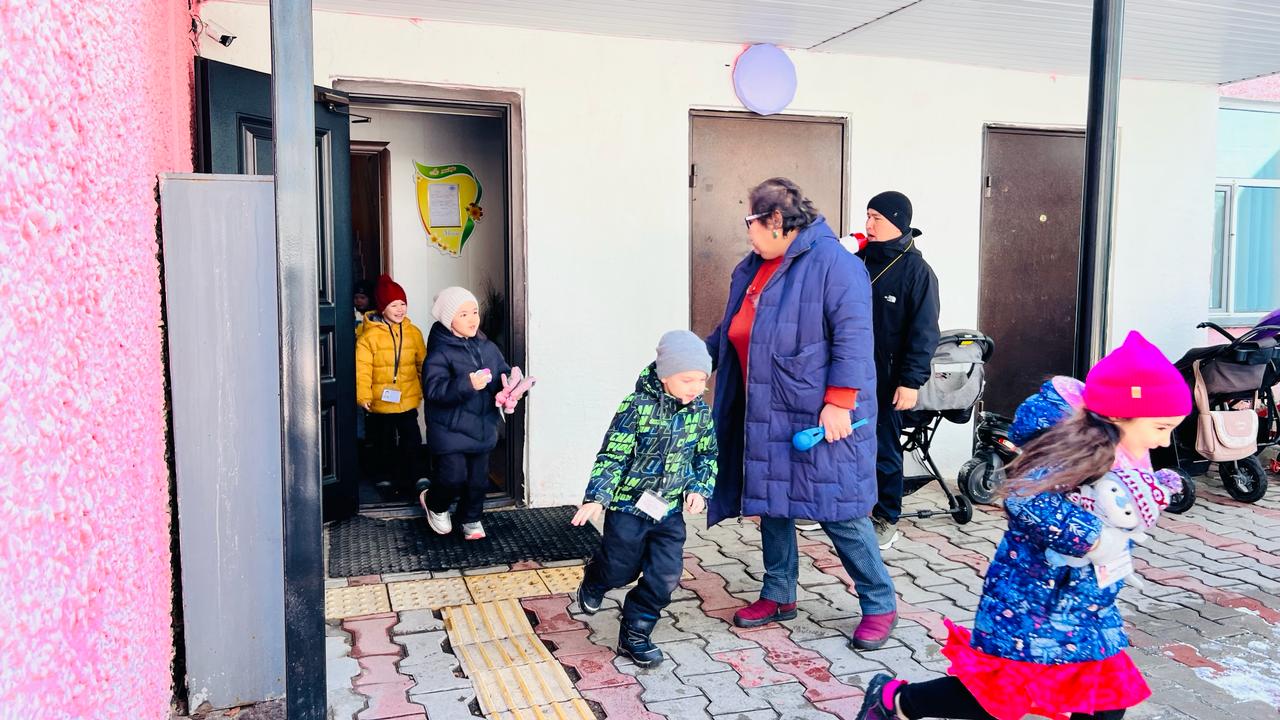 03.03.2025ж.Сейсмикалық жаттығу: «Жер сілкінісі және өрт кезіндегі басшылықтың, қызметкерлердің және балалардың іс әрекеттері».