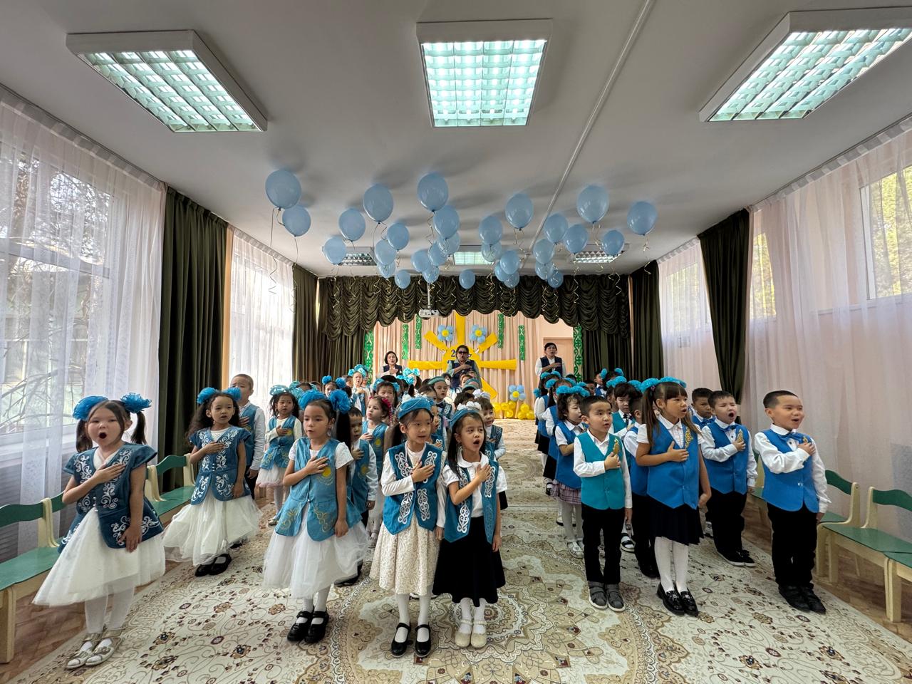 «Қазақстан-менің елім!» мерекелік ертеңгілік.Мақсаты:Балалардың Отанға деген сүйіспеншілігін арттыру, патриоттық сезімін және өз Отанына деген мақтаныш сезімін арттыру, халық дәстүрлерін құрметтеуге тәрбиелеу. Мектепалды топтары.