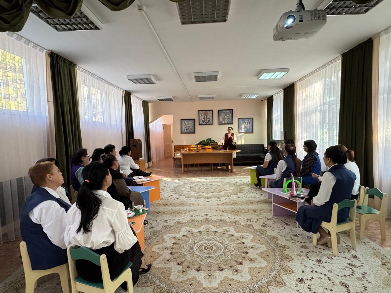 Педагогикалық кеңес №2   Тақырыбы:«Табиғаттың әуендері мен бояулары» жобасын іске асыру шеңберінде баланы дамытудағы инновациялық әдістер енгізудің тиімділігі».